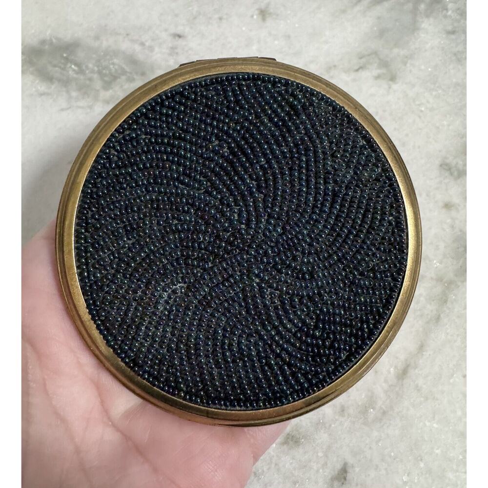 Vintage Queen Star Spiral Beaded Round Compact